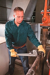 Использование алюминиевого прямого трубного ключа 48" Ridgid Aluminum Heavy Duty 848